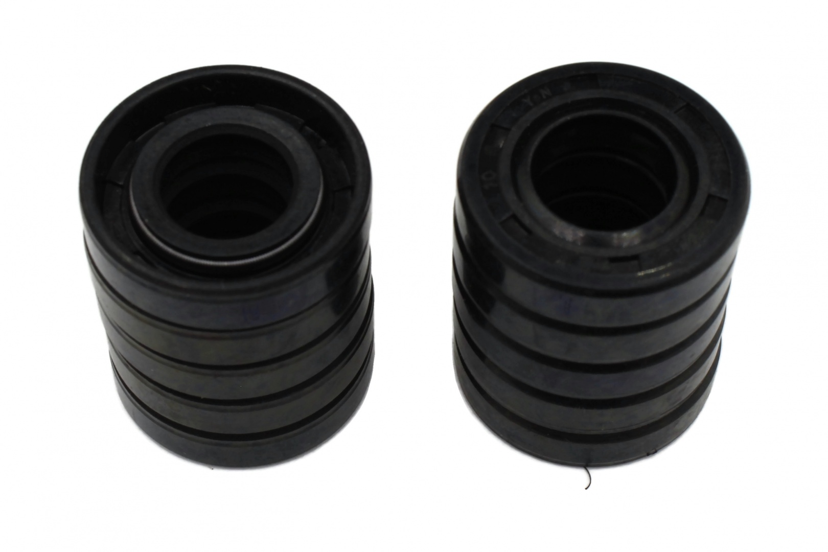 Сальник большой  15х30х7 для безокосы 102073