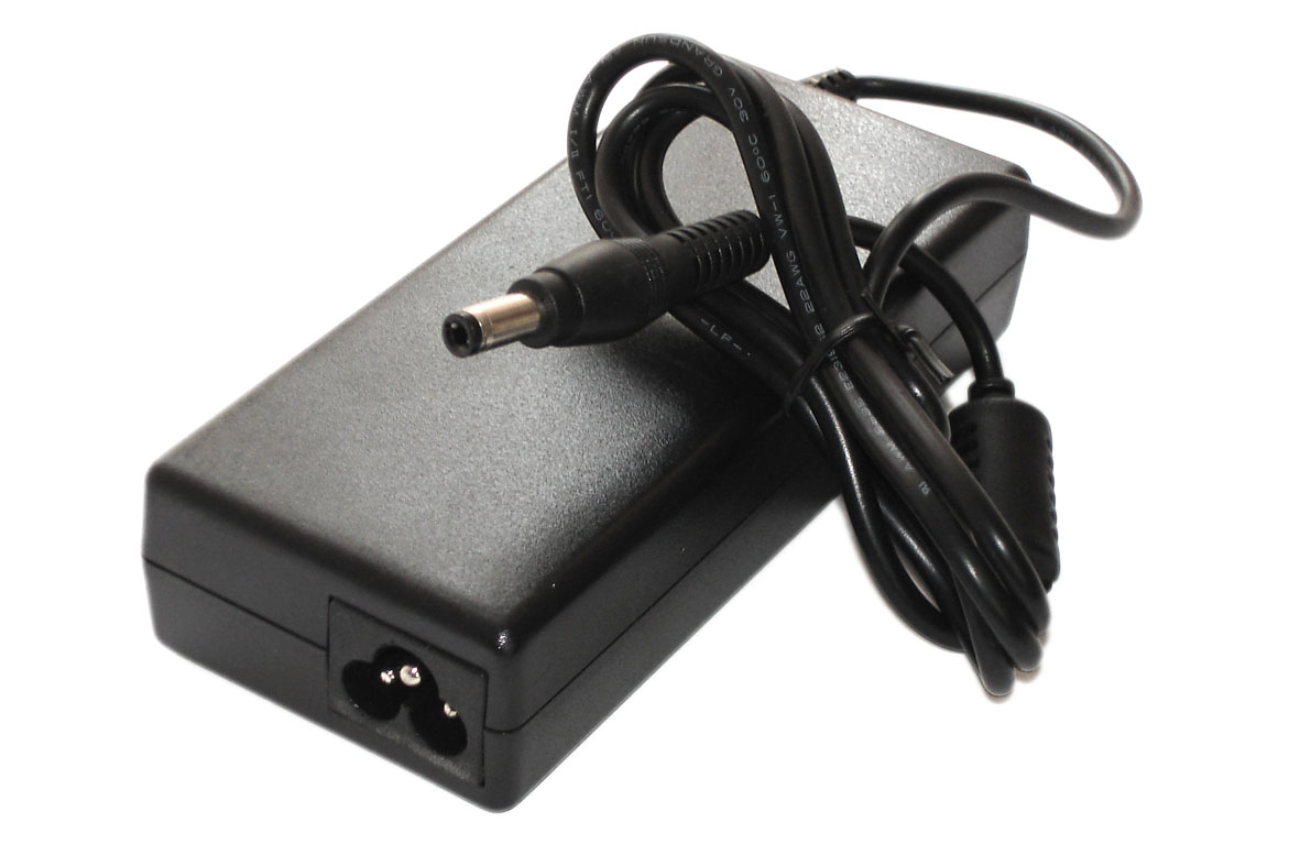 Блок питания (сетевой адаптер) для ноутбуков Toshiba 19V 3.95A 5.5x2.5 HC