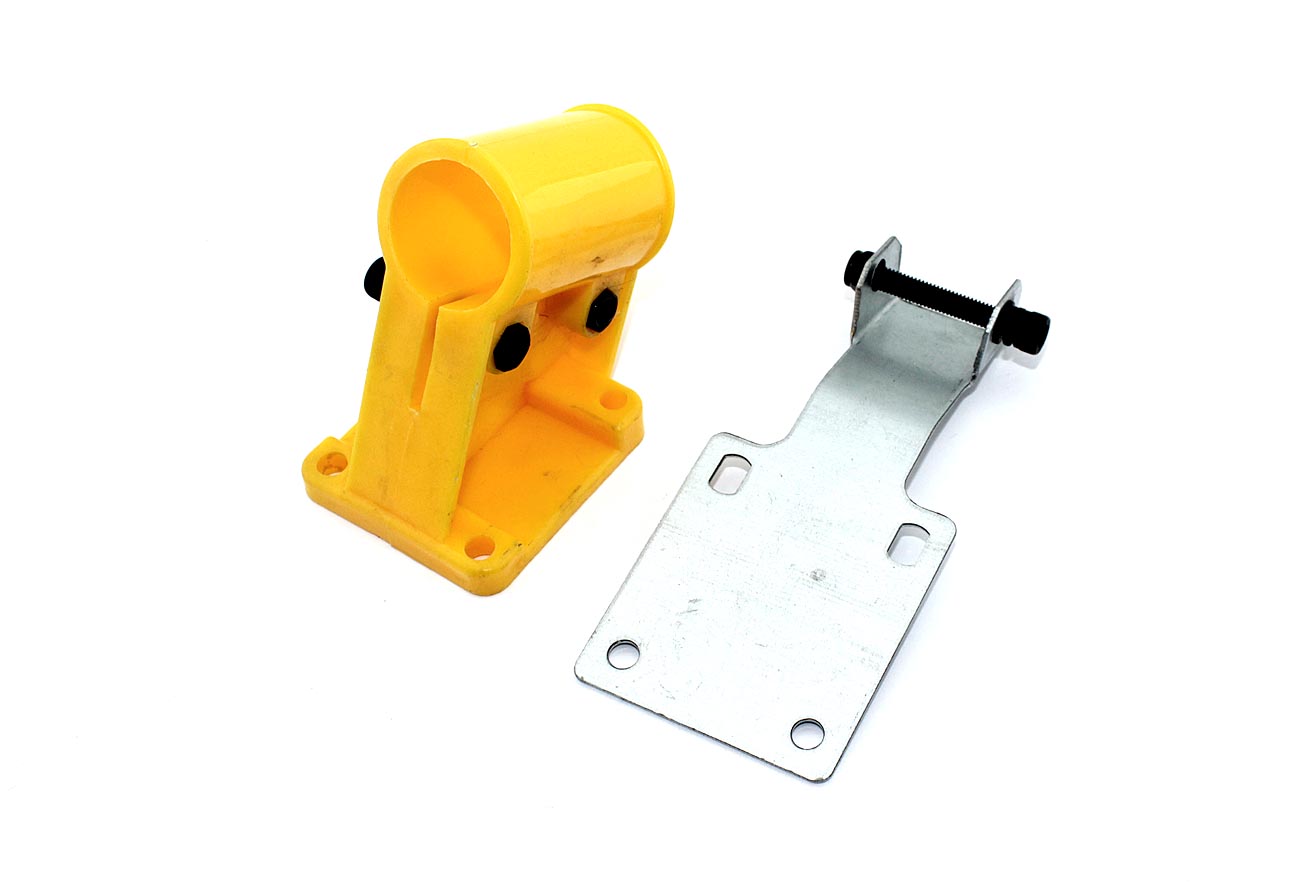 Комплект крепление защитного кожуха мотокосы Champion T256, T333, T433, T523 (диаметр 26мм)